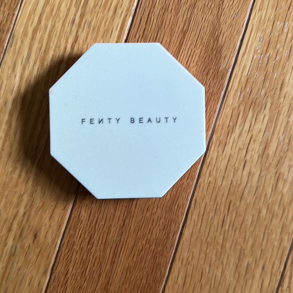 Fenty beauty in mo’ hunny